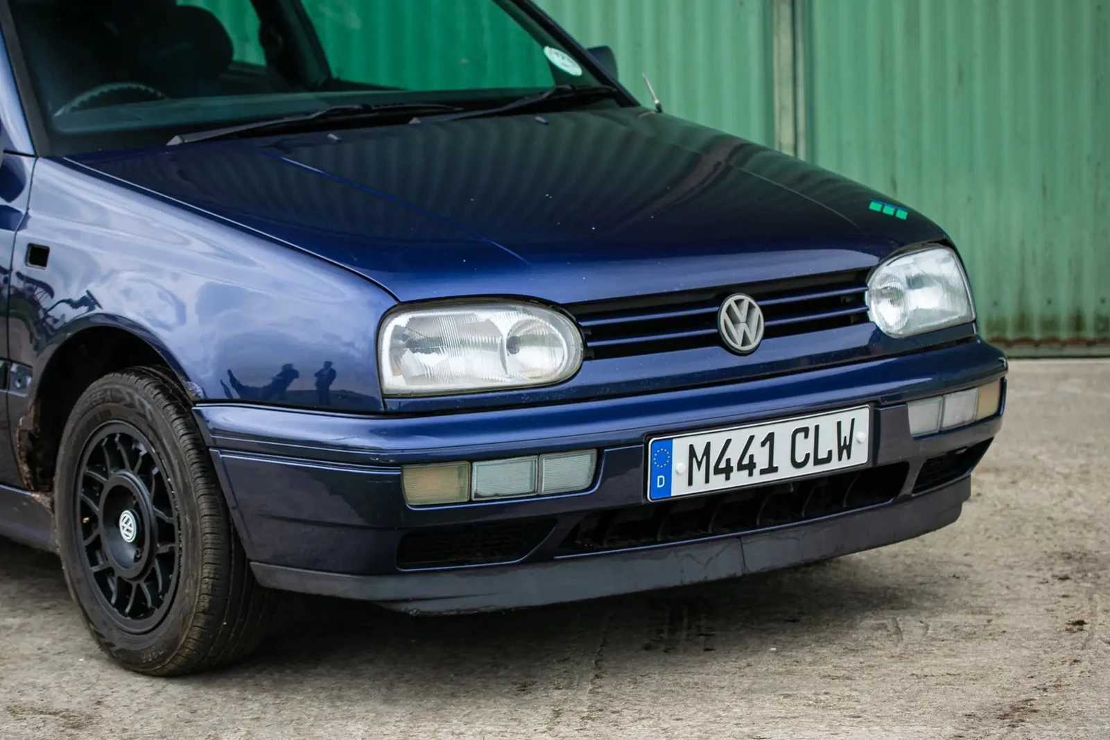 VW Golf Cabriolet Mk III Pink Floyd Edition