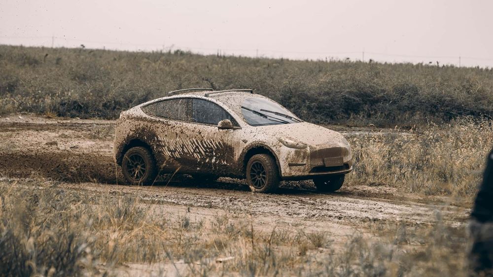 Tesla Model Y Off Road Kit μετατροπής