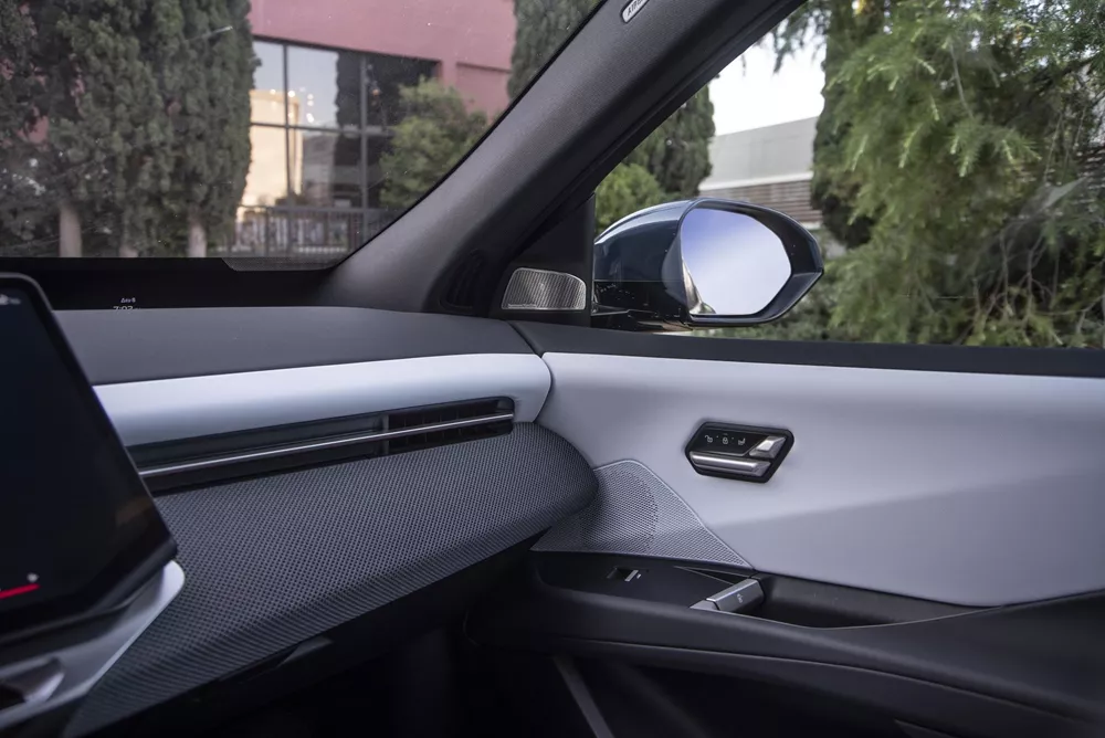 BMW iX3 50 xDrive