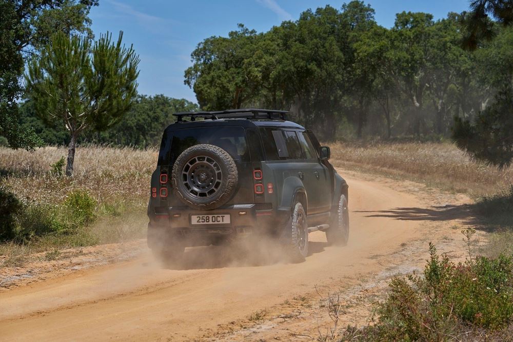 Land Rover Defender OCTA