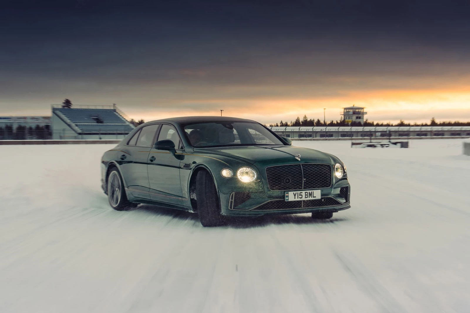 Bentley Flying Spure Speed ρεκόρ χειμερινού γύρου Σουηδία
