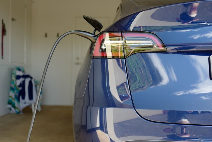 Tesla οικιακή φόρτιση
