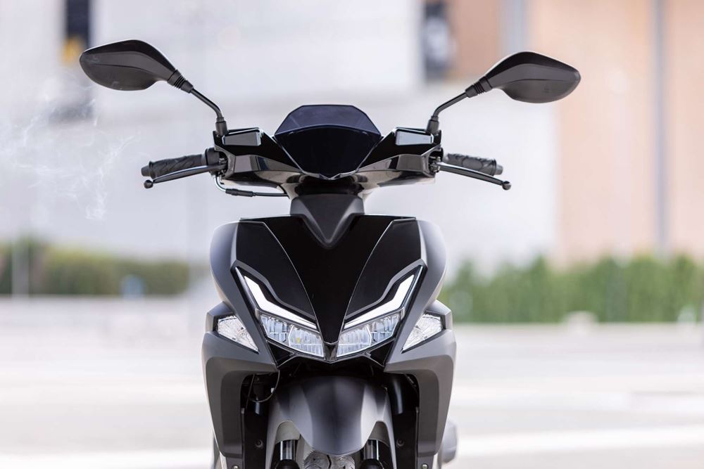 UM XPEED 125
