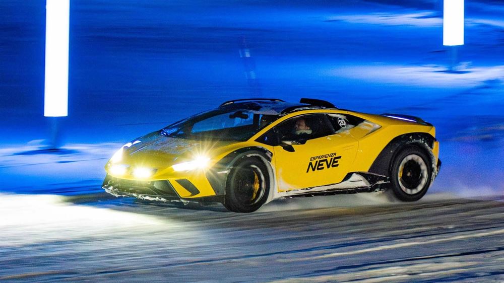 Lamborghini Esperienza Neve