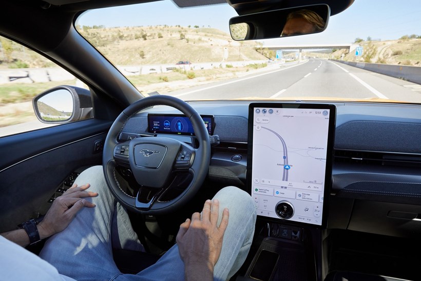 Ford BlueCruise οδήγηση χωρίς χέρια στην Ελλάδα