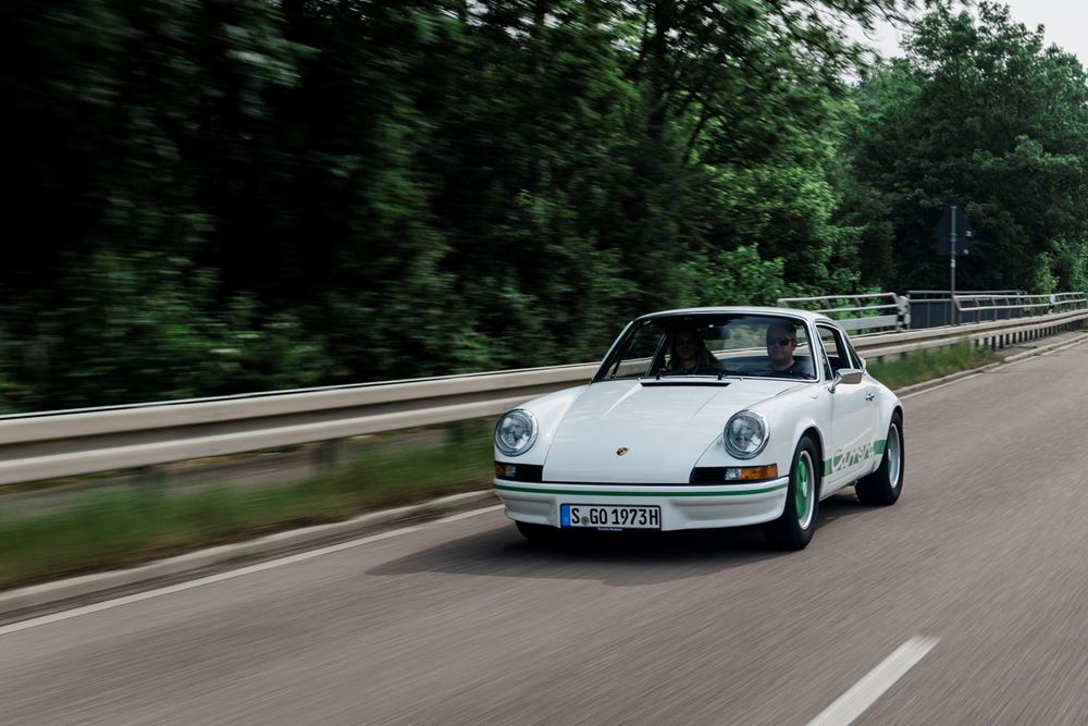 Porsche 911 Carrera RS 2.7