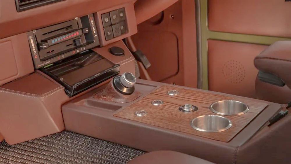 Range Rover metatropi electrico