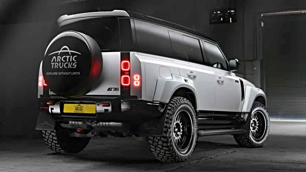 Land Rover Defender by Arctic Trucks