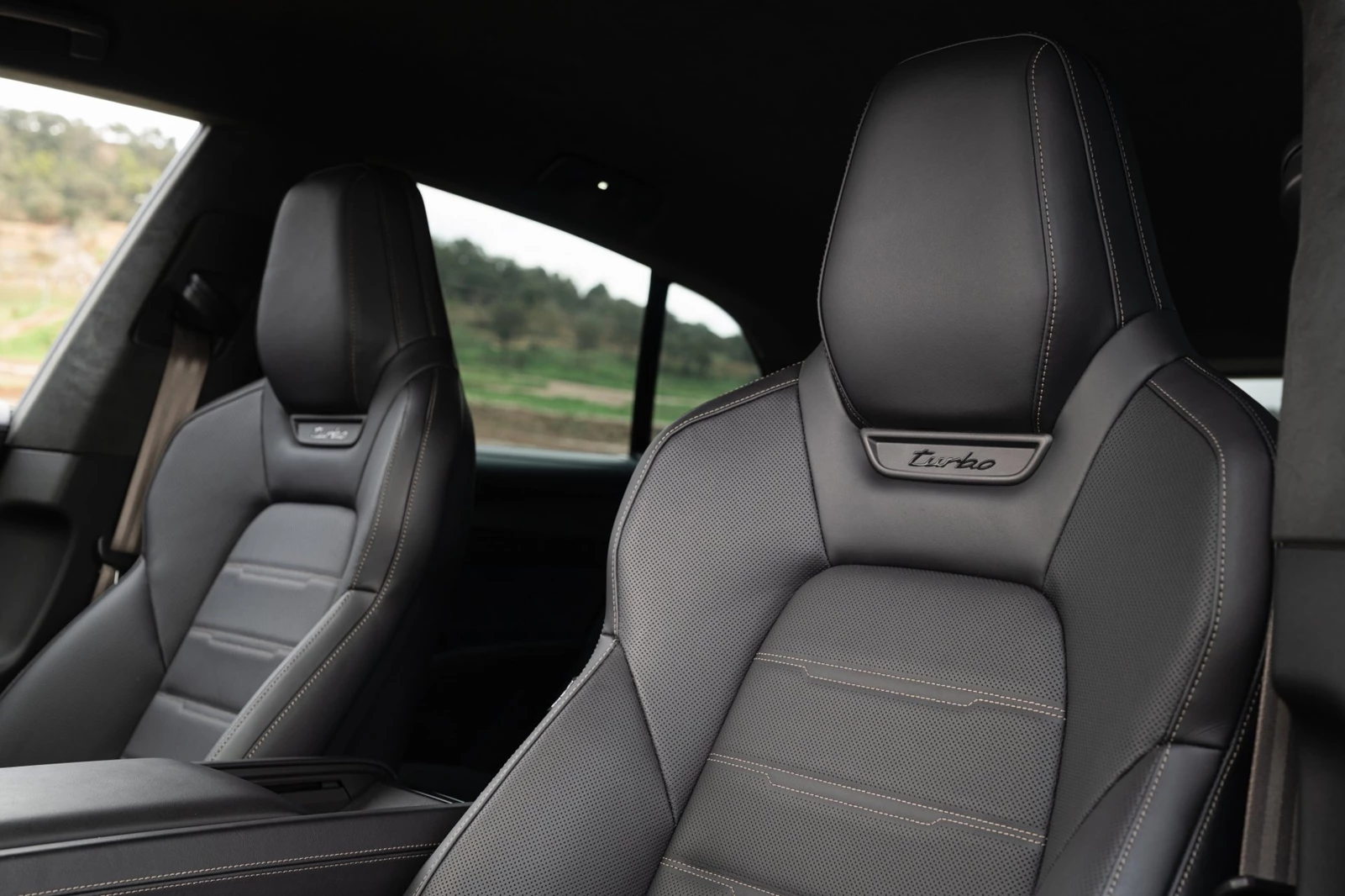 Porsche Cayenne Turbo Electric