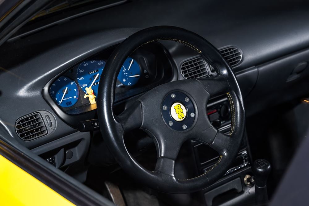Mazda 121 Goldy Haribo