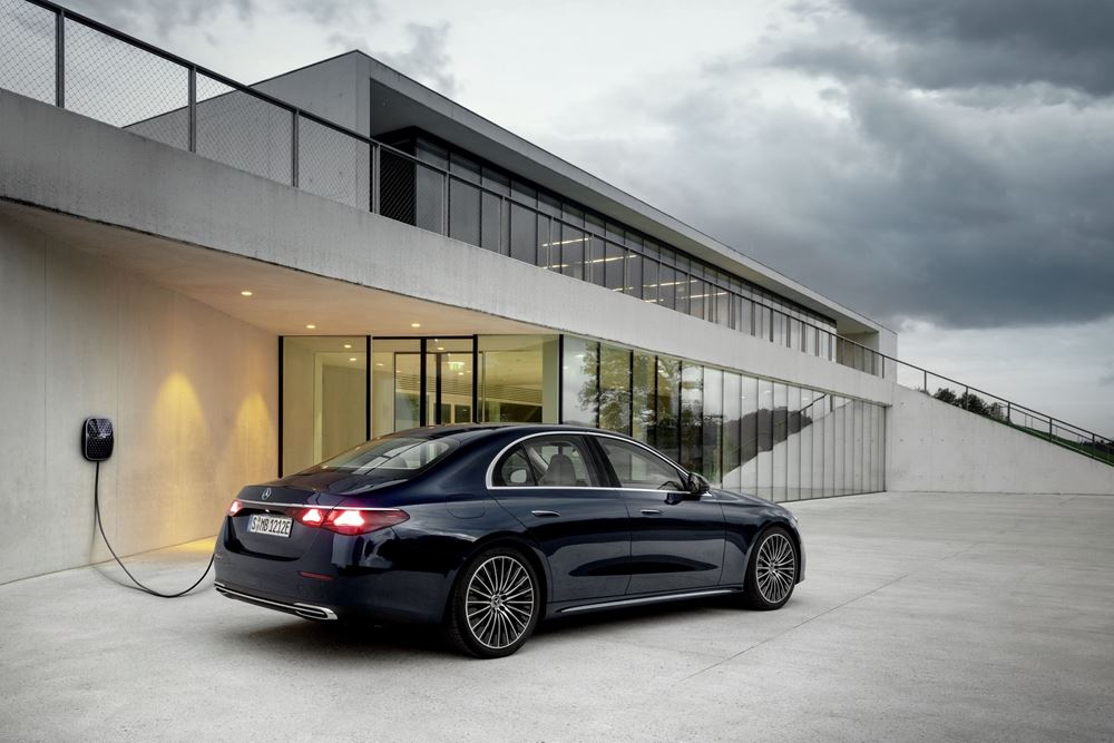 Mercedes-Benz E-Class 2023