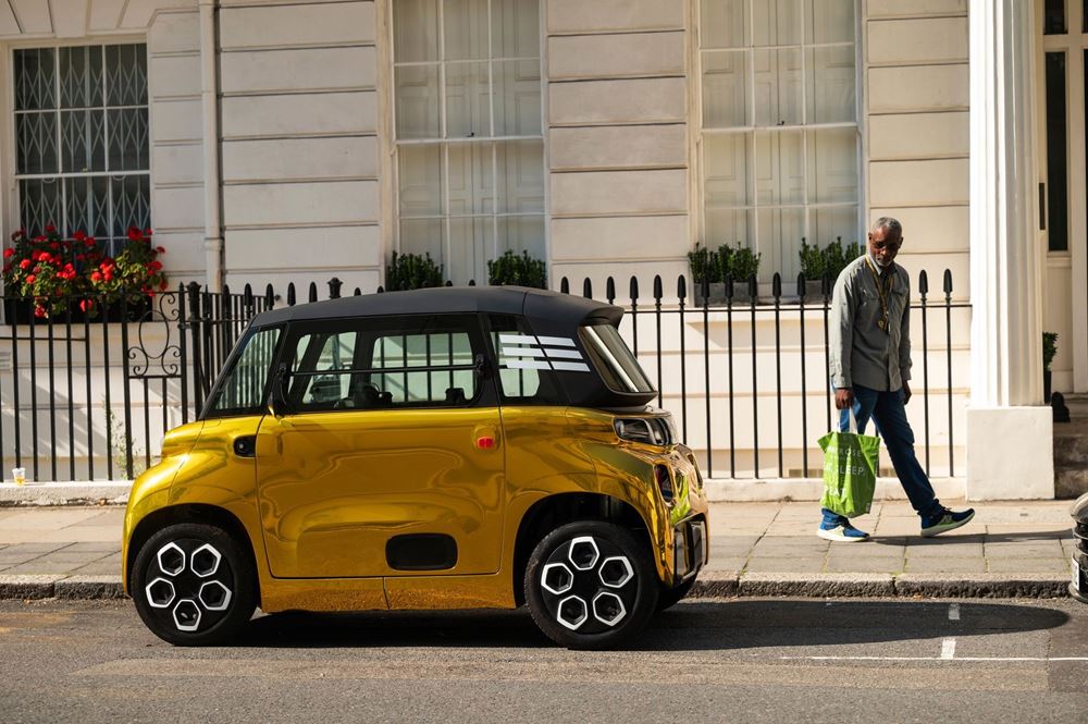 Citroen Ami Χρυσό στο Λονδίνο