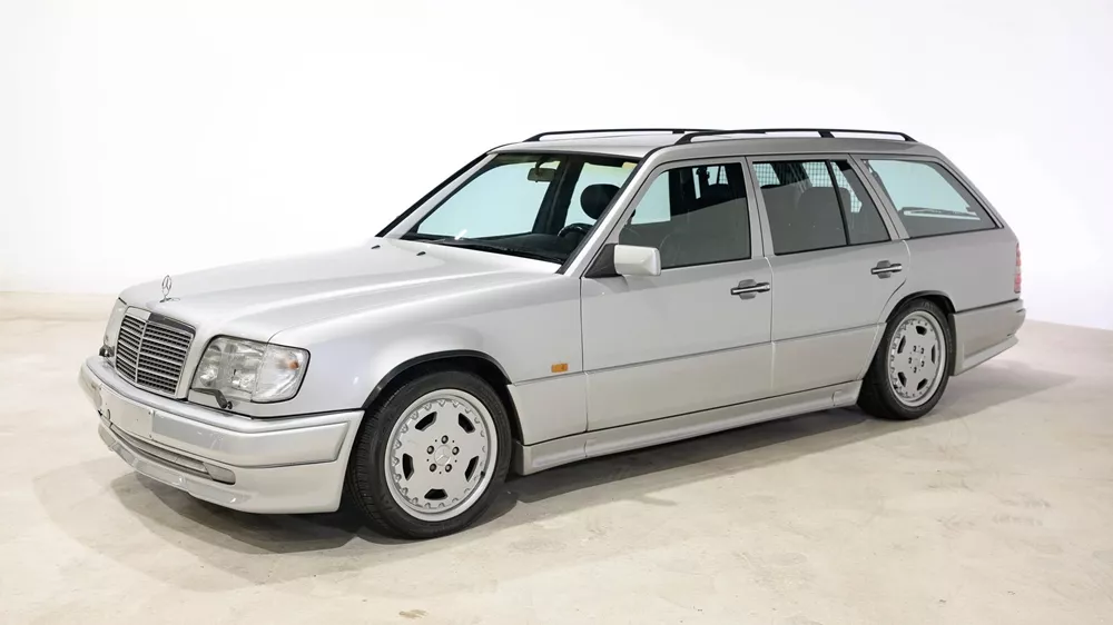 1995 Mercedes-Benz E 320 Wagon AMG 3.6