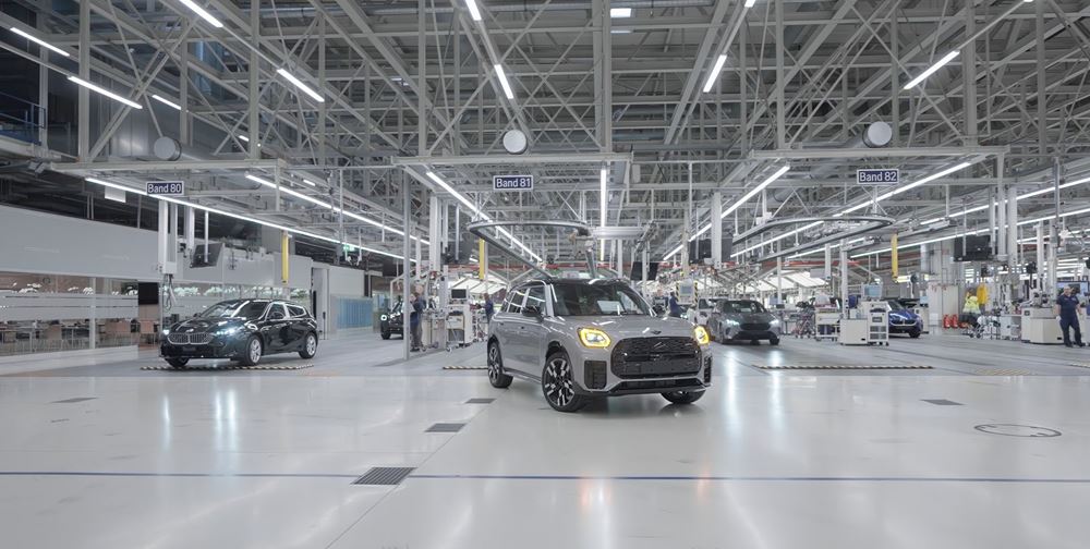 BMW αυτόνομη οδήγηση εντός εργοστασίου