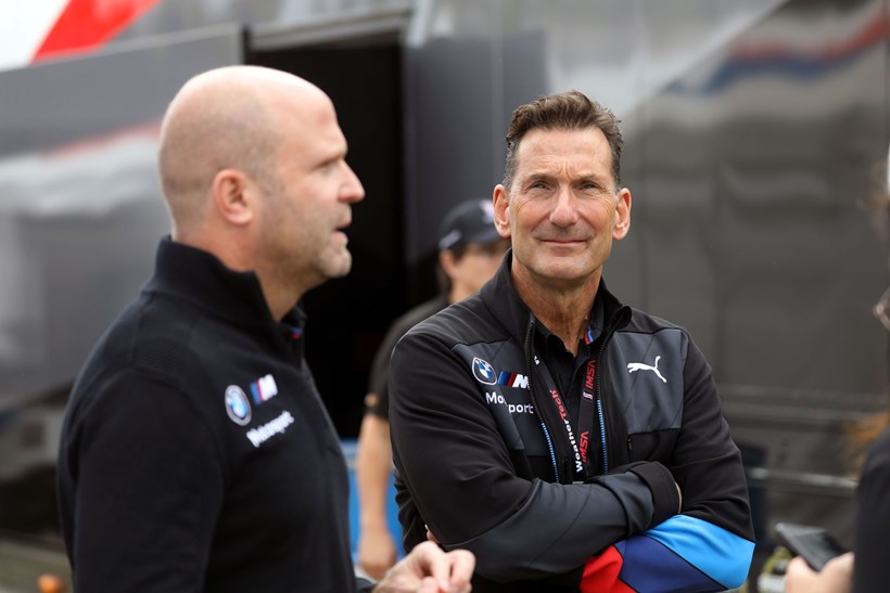 Andreas Roos επικεφαλής BMW M Motorsport και Maurizio Leschiutta επικεφαλής BMW LMDh