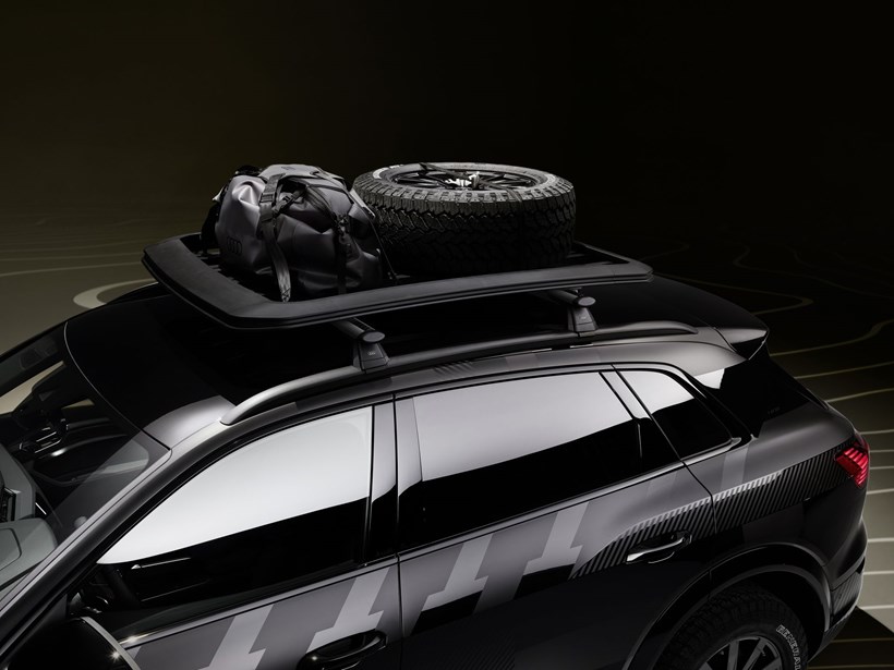 Audi Q8 e-tron Dakar