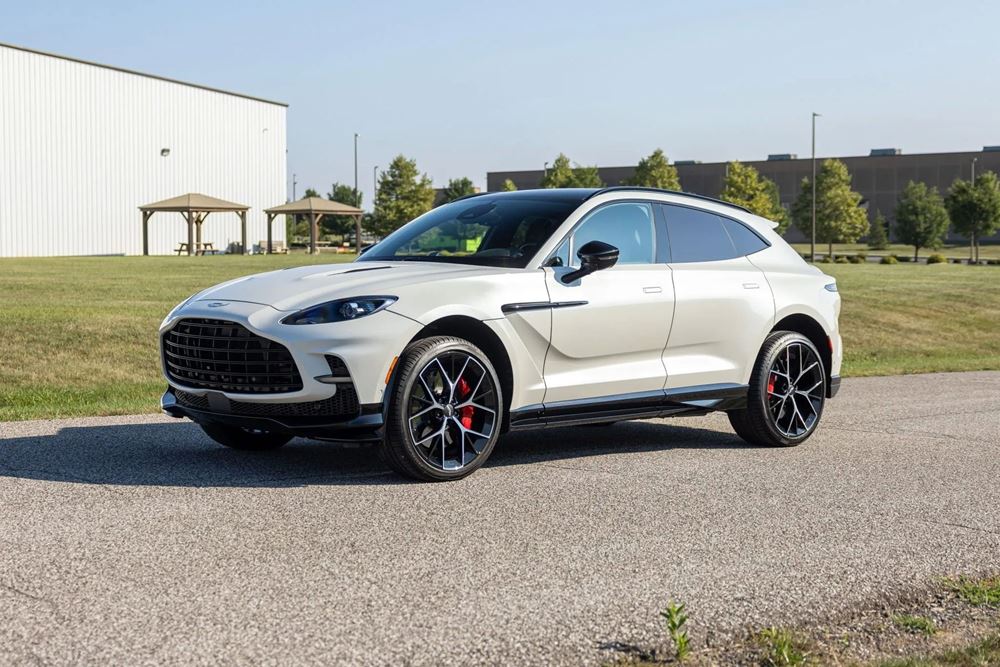 Aston Martin DBX 707 δημοπρασία