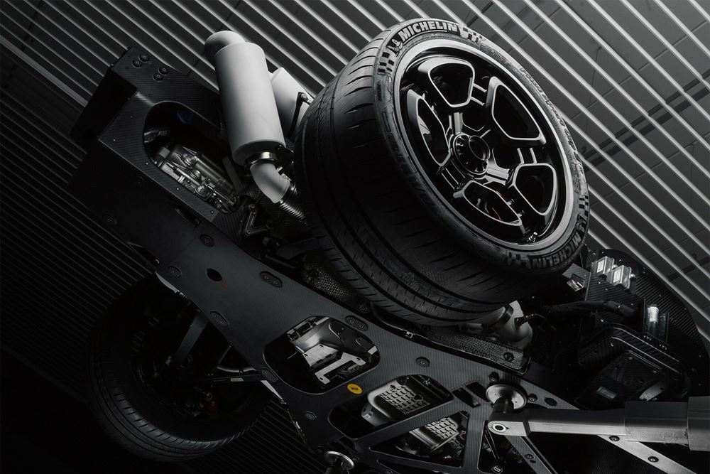 De Tomaso P72