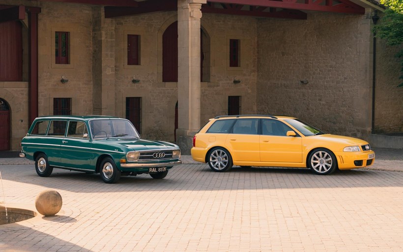 Audi 80 Variant 1968 και Audi RS4 Avant 2001