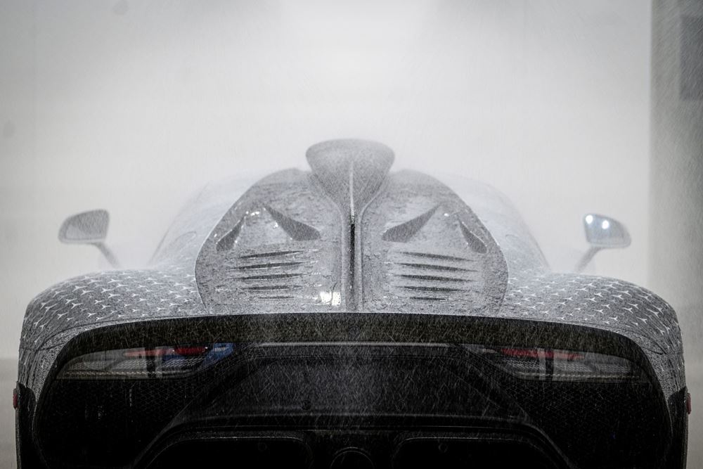 Πώς κατασκευάζεται το hypercar Mercedes-AMG One