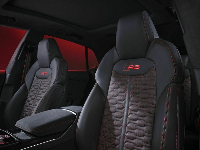 Audi RS Q8 Performance 2024