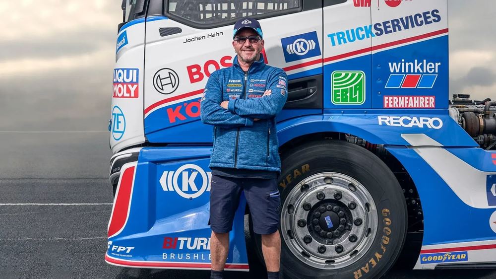 Iveco S-Way Hahn Racing