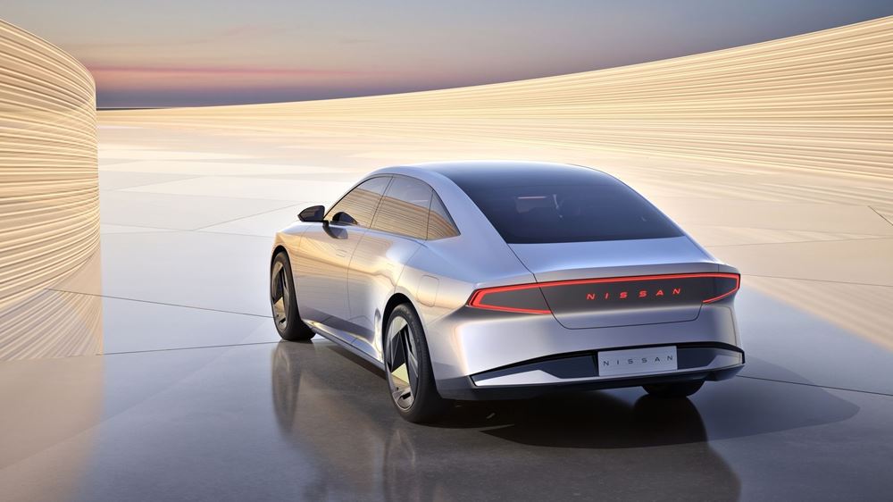Nissan Evo Concept Sedan