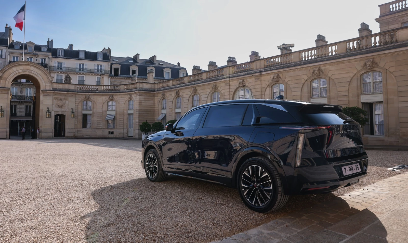 DS N°7 ÉLYSÉE