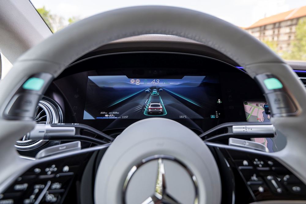 Mercedes drive pilot autonomous