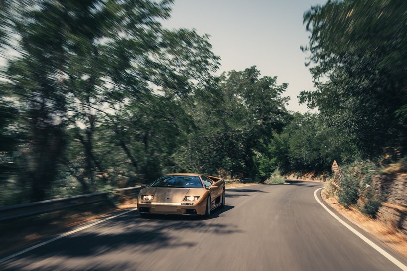 Lamborghini V12 Diablo