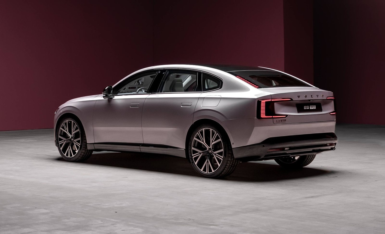 Volvo ES90