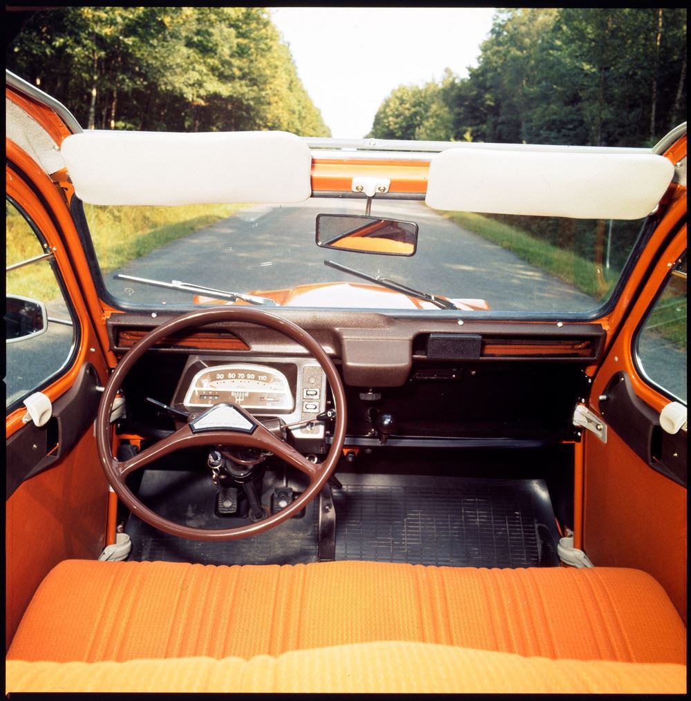 istoria Citroen 2CV