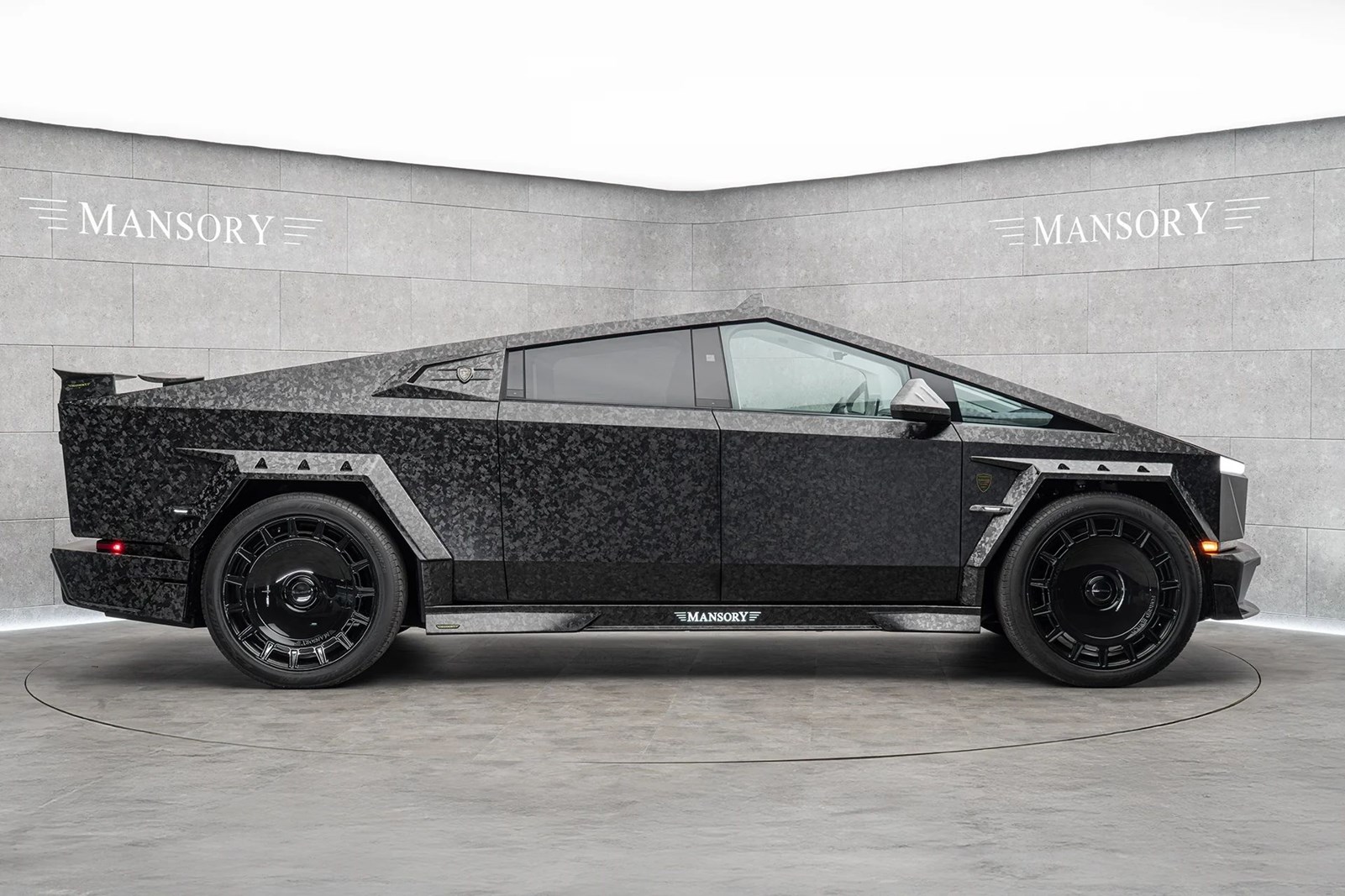 Tesla Cybertruck Elongation Evo Mansory