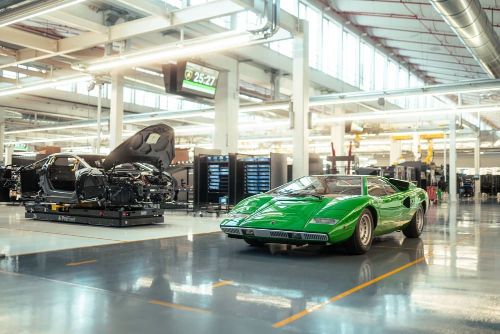 Lamborghini Countach γραμμη παραγωγής