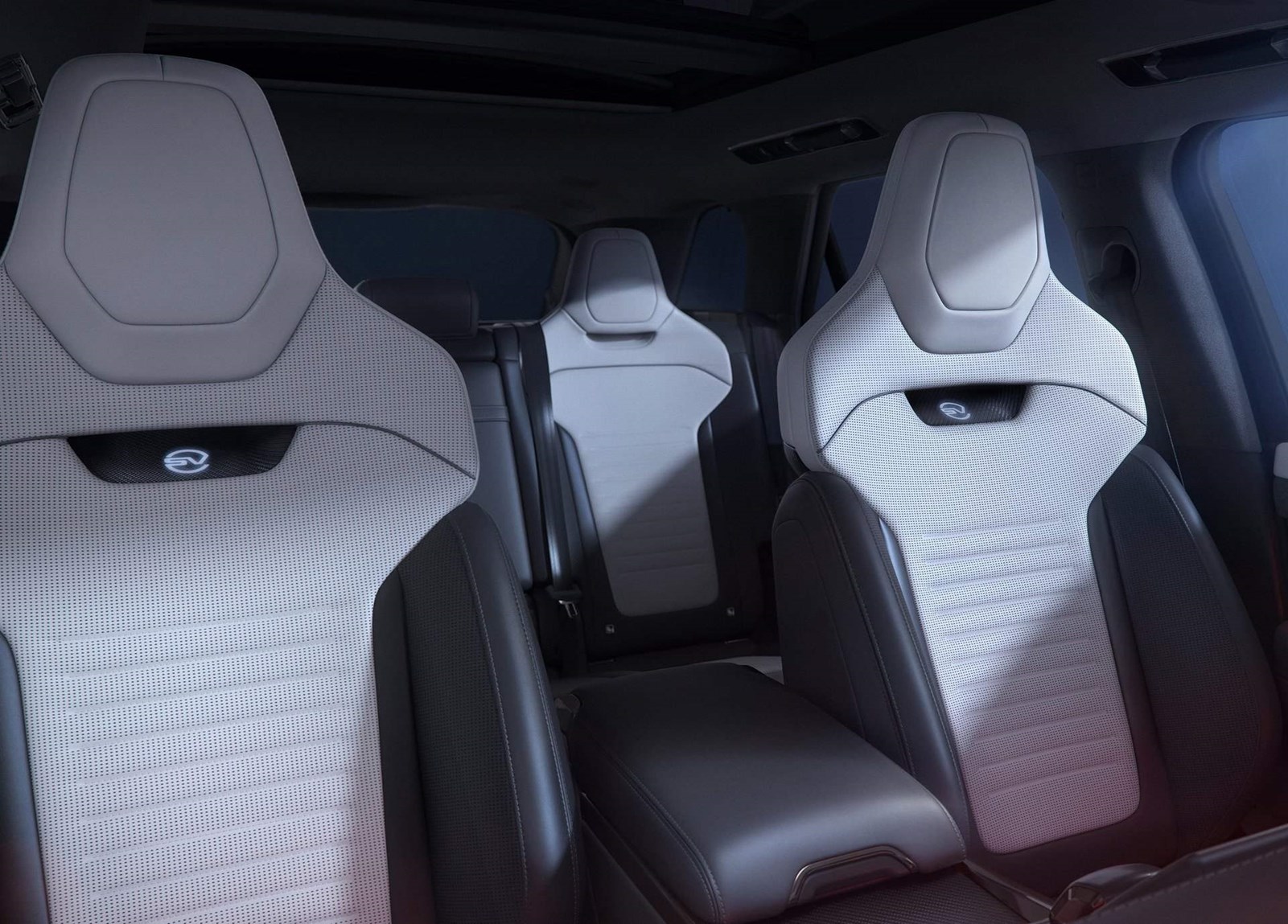 Range Rover Sport SV Carbon