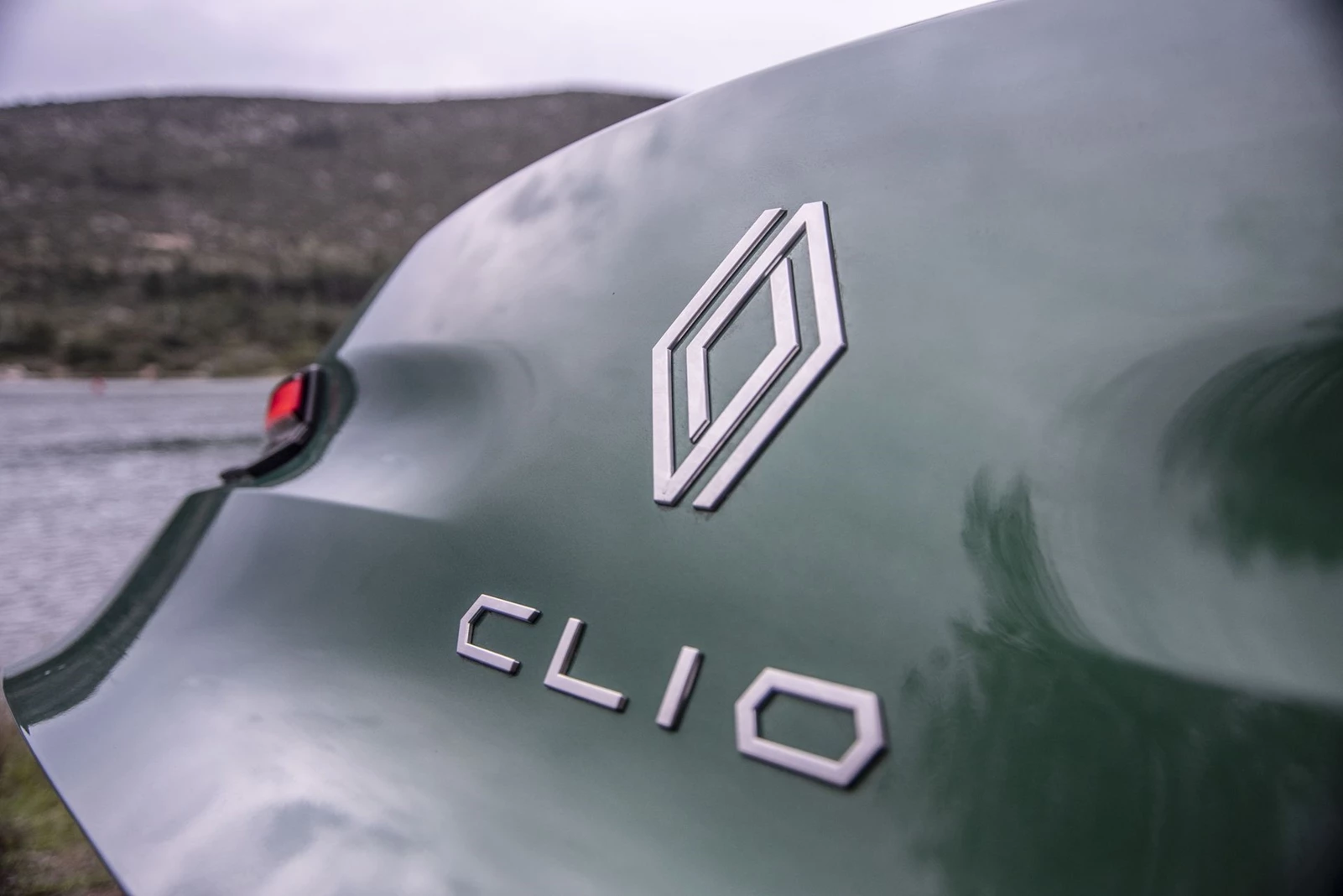 Renault Clio full hybrid E-Tech 160 δοκιμή