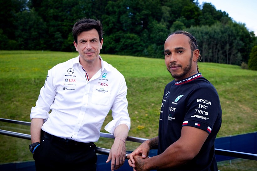 F1 Wollf Hamilton