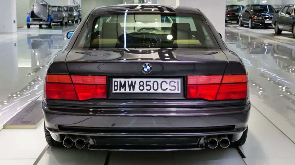BMW 850 CSi