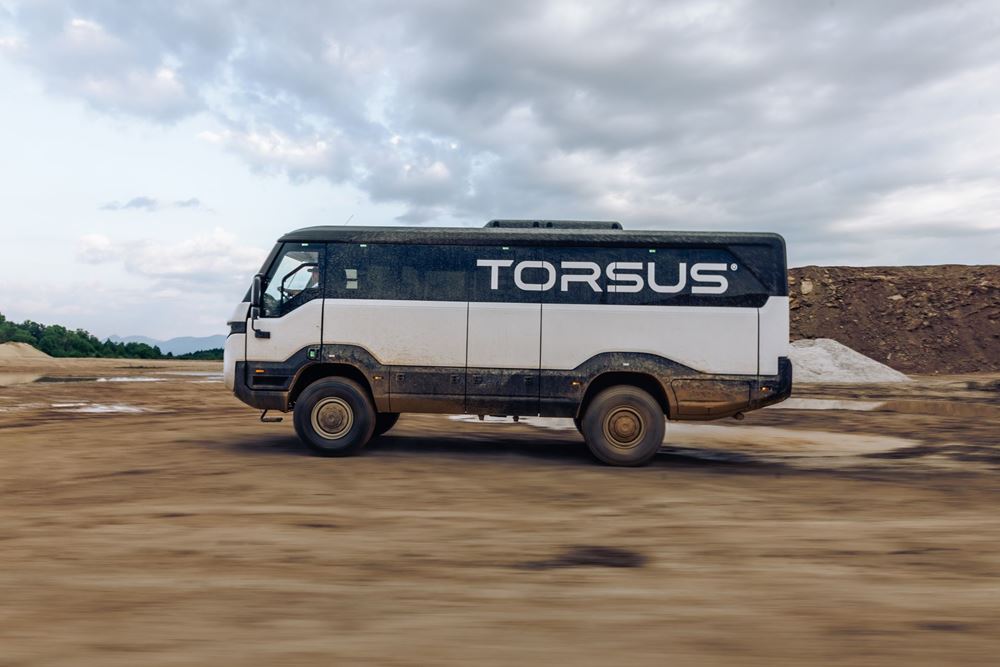 Torsus Praetorian εκτός δρόμου λεωφορείο off road 4x4