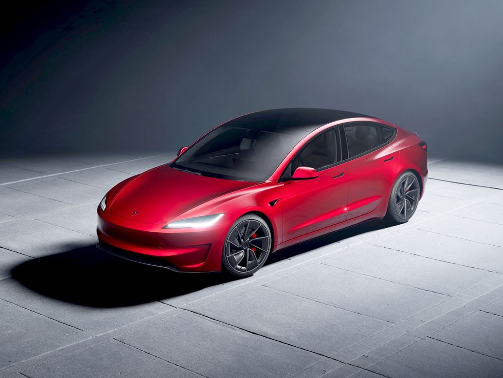 Tesla Model 3 Performance Highland 2024