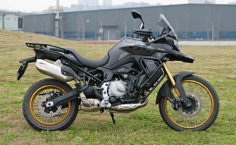 VOGE DS 900X
