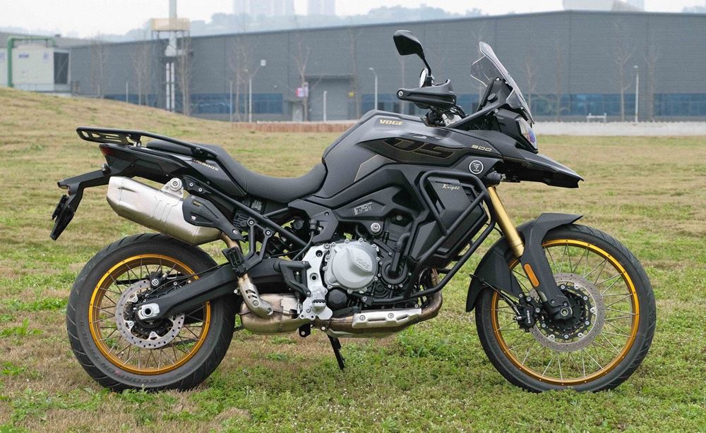 VOGE DS 900X