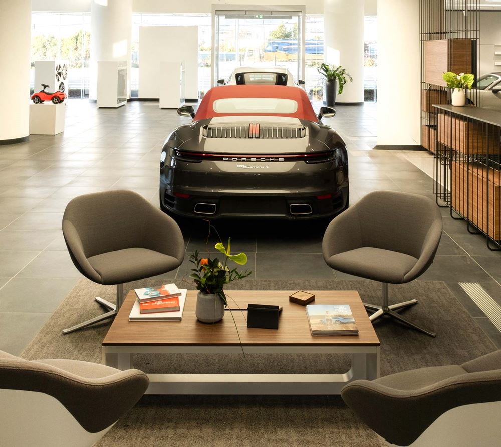 Porsche Center Αthens