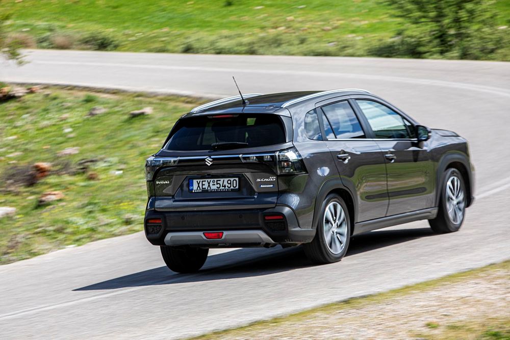 Suzuki S Cross Hybrid Test Drive