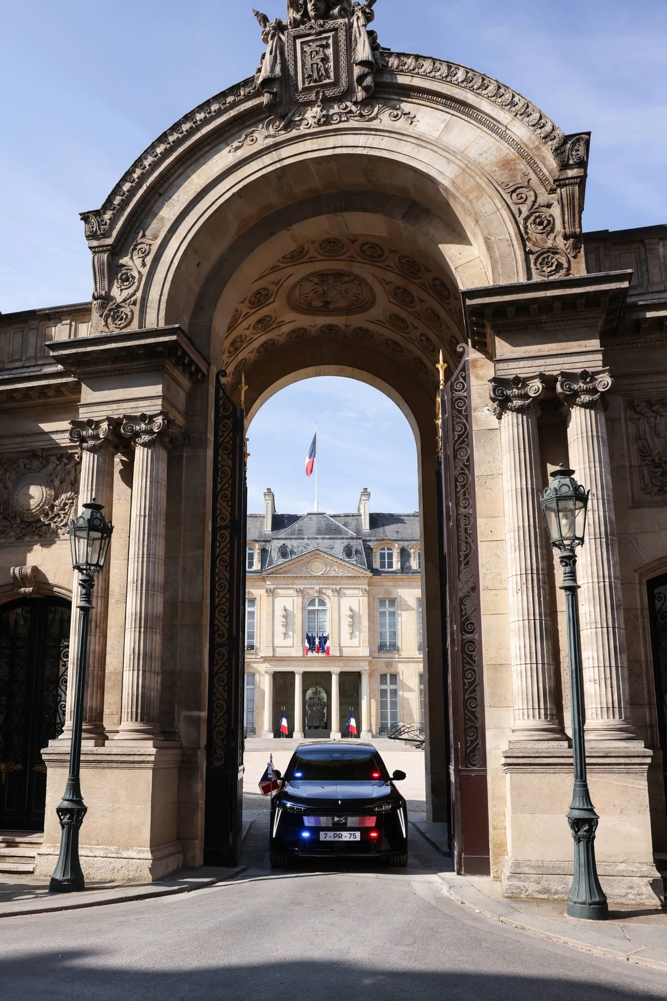 DS N°7 ÉLYSÉE