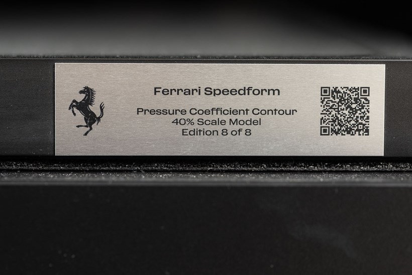 Ferrari 488 Pista γλυπτό μοντέλο υπο κλίμακα
