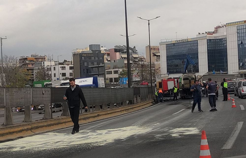 Κηφισός φωτιά σε αυτοκίνητο