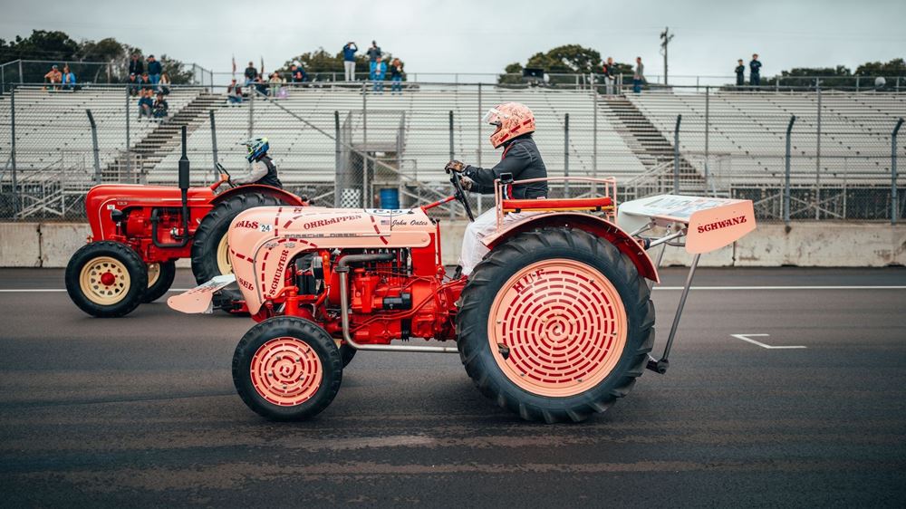 Porsche Rennsport Reunion 7 αγώνας με τρακτέρ