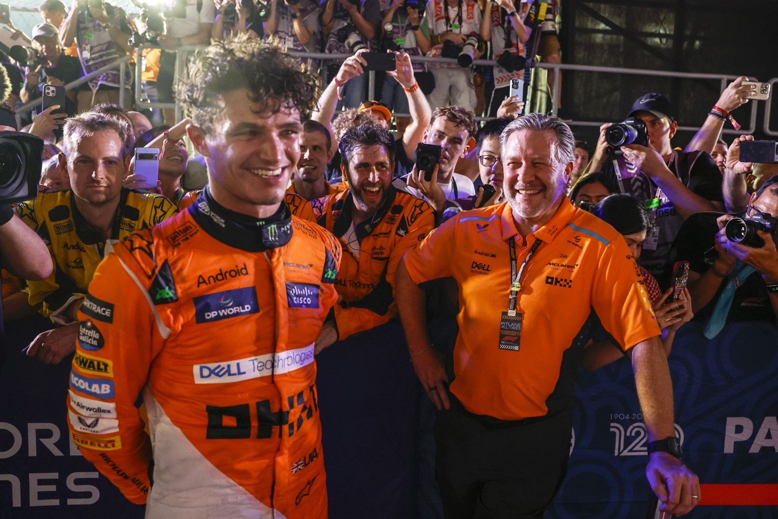 Lando Norris Zak Brown F1 GP Σιγκαπούρης