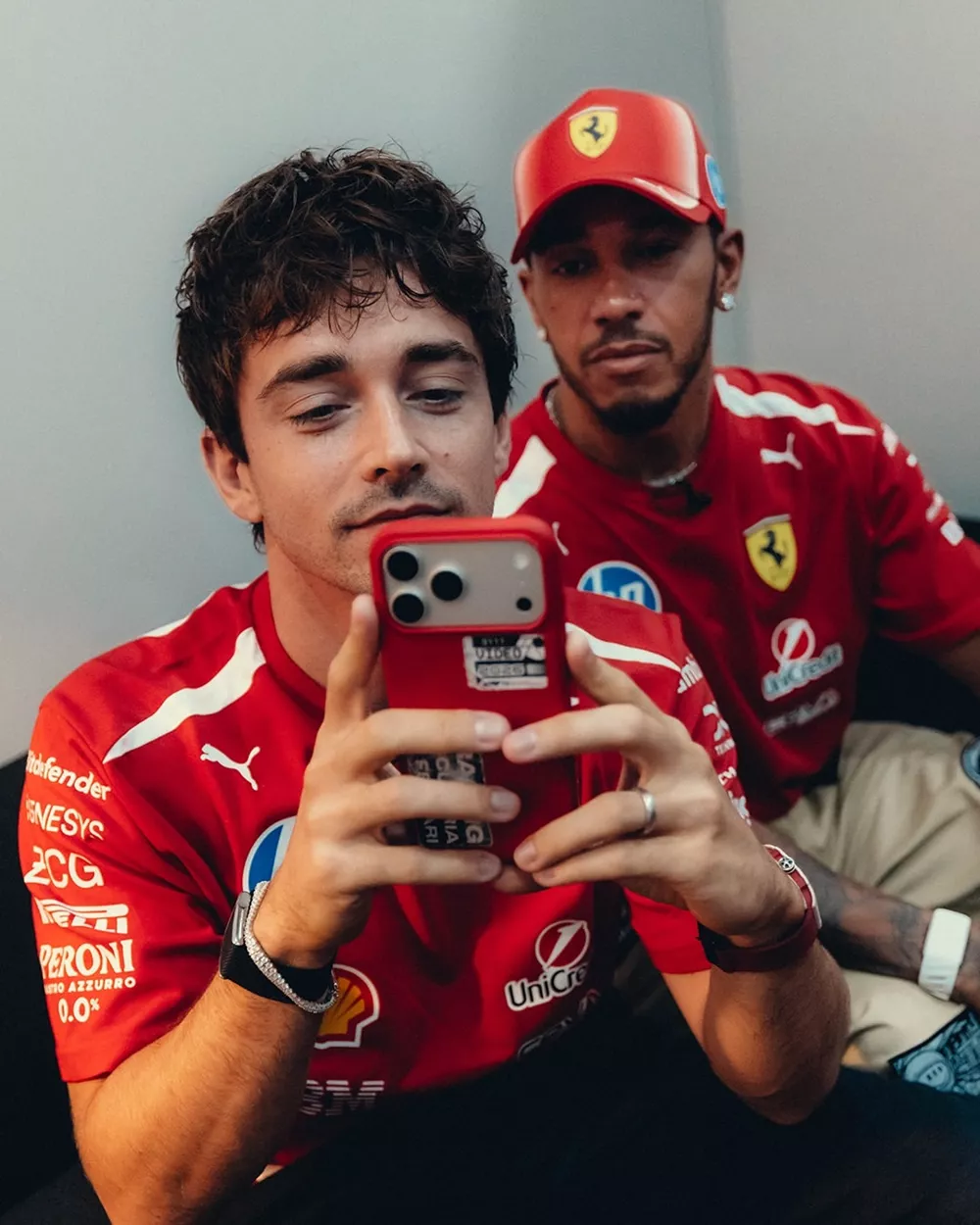 Ferrari social media σιγκαπούρη 2026 hamilton leclerc